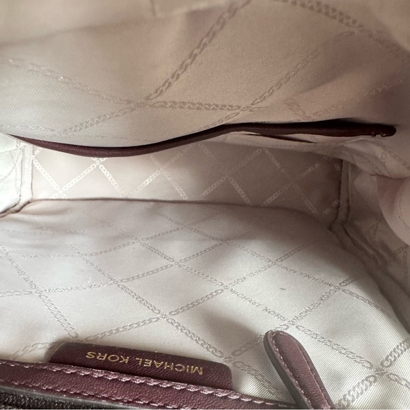 Michael Kors Rhea Medium Quilted Leather Backpack In Barolo - Picture 16 of 16